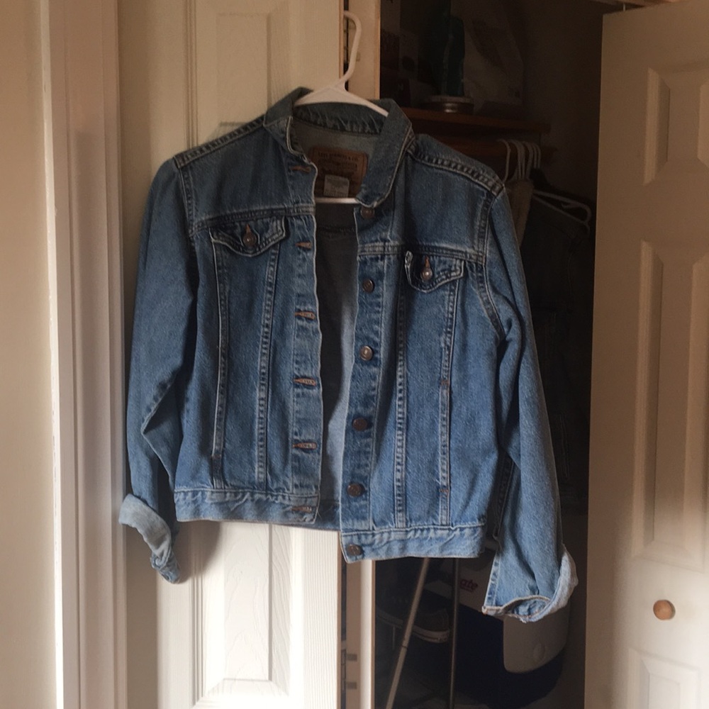 Size L Levi's jean jacket